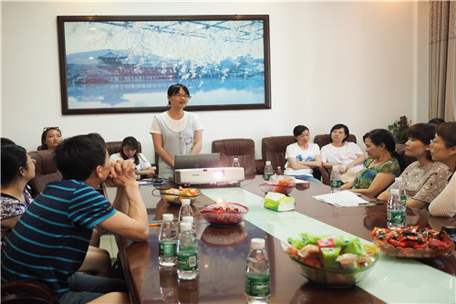 员工座谈会3.jpg