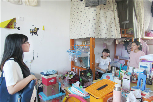 1466814168706470.png 用心 热心 暖心 诚心——2015级员工搬寝活动顺利开展2.png