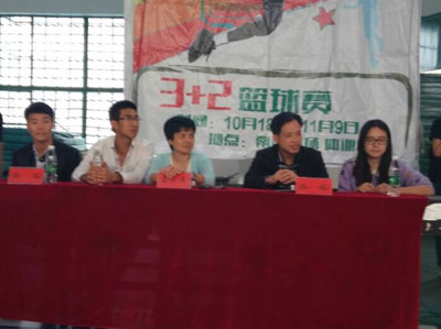 罗益花书记、刘溟辉老师以及团委员工会主席团成员.jpg