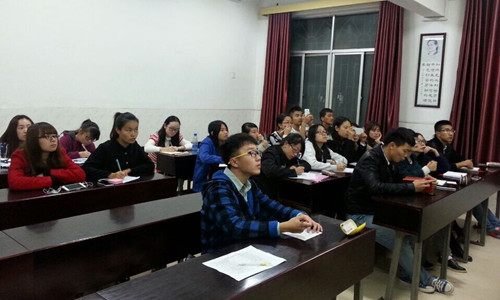 员工会各部部长进行公文培训.jpg