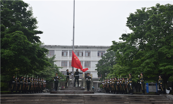 20210419676408558.png 图片1.png